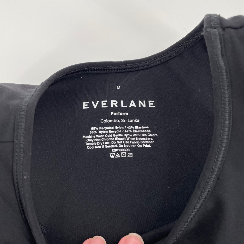 Everlane Perform Black High Neck Built In Bra Athletic Tank Top Womens Medium - Picture 3 of 6